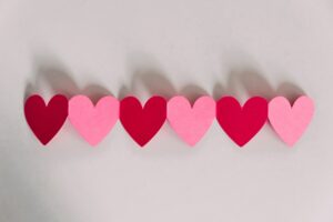 Red and pink paper heart chain